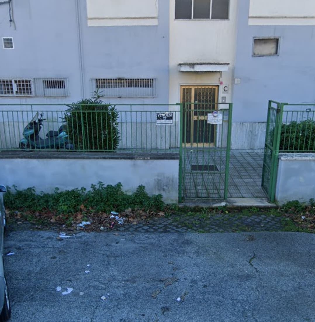 Largo Arquata del Tronto 1, Roma, (Roma)